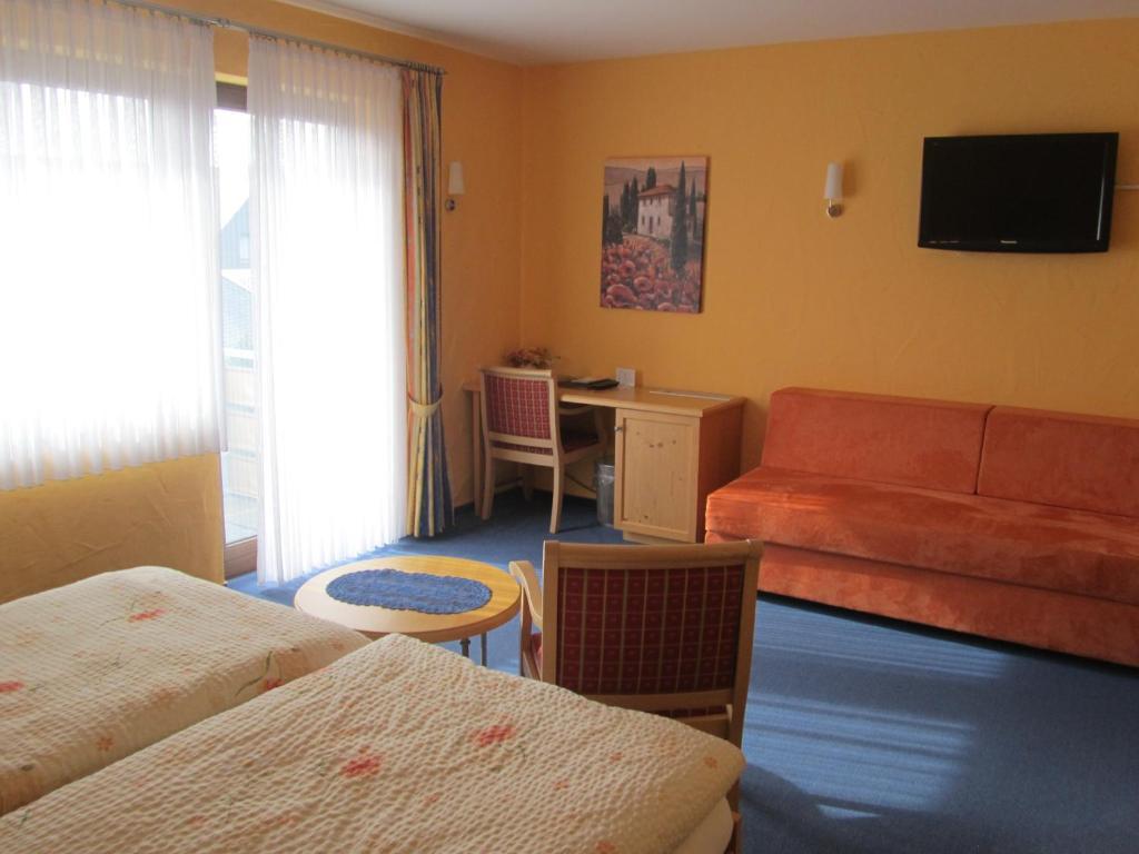 Hotel Zur Burg Nuerburg Oda fotoğraf